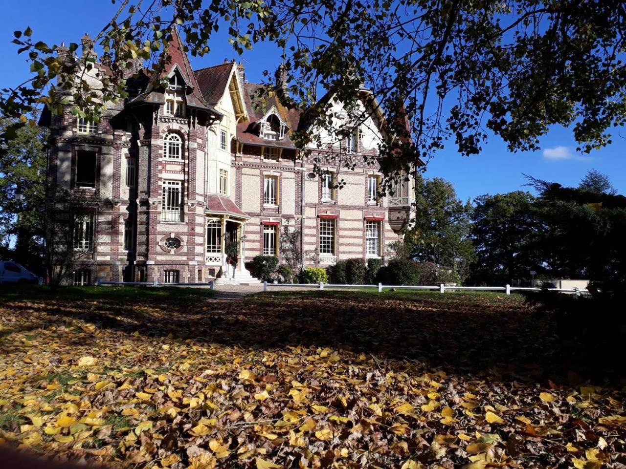 Chateau De La Rapee Hotel Restaurant Bazincourt-sur-Epte Exterior photo